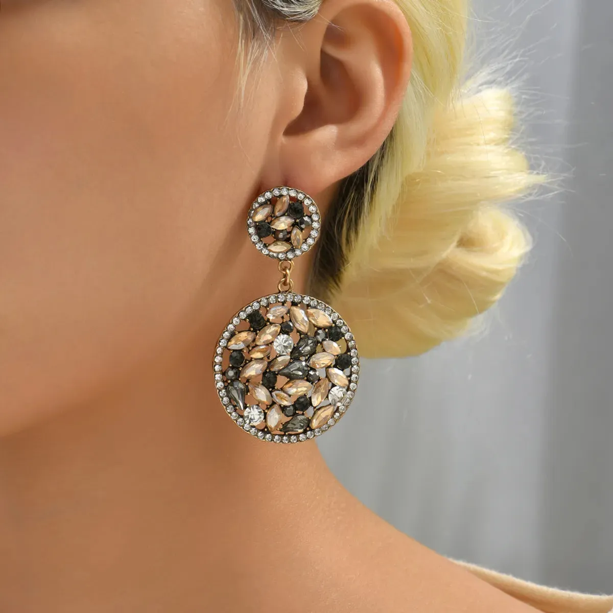 1 Pair Elegant Retro Round Oval Plating Inlay Zinc Alloy Rhinestones Drop Earrings