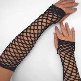 PATTERN: Fishnet Fingerless Gloves